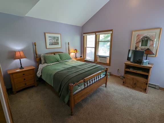 Durango Treehouse | Mountain Views | Hot Tub