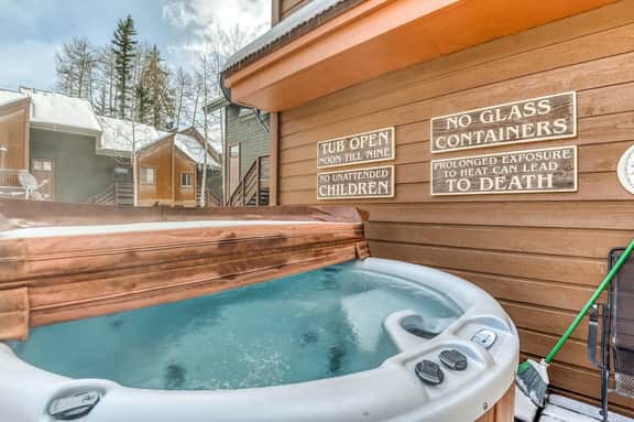 Mountain Retreat | 1 mile to Purgatory | Hot tub